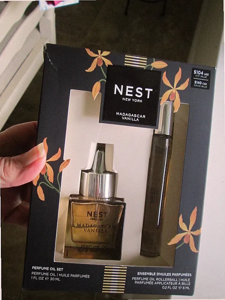 Nest New York Madagascar Vanilla Perfume Oil 1.0 fl oz & Rollerballset 0.2 fl oz